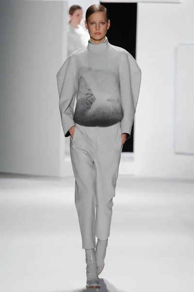 Look 1